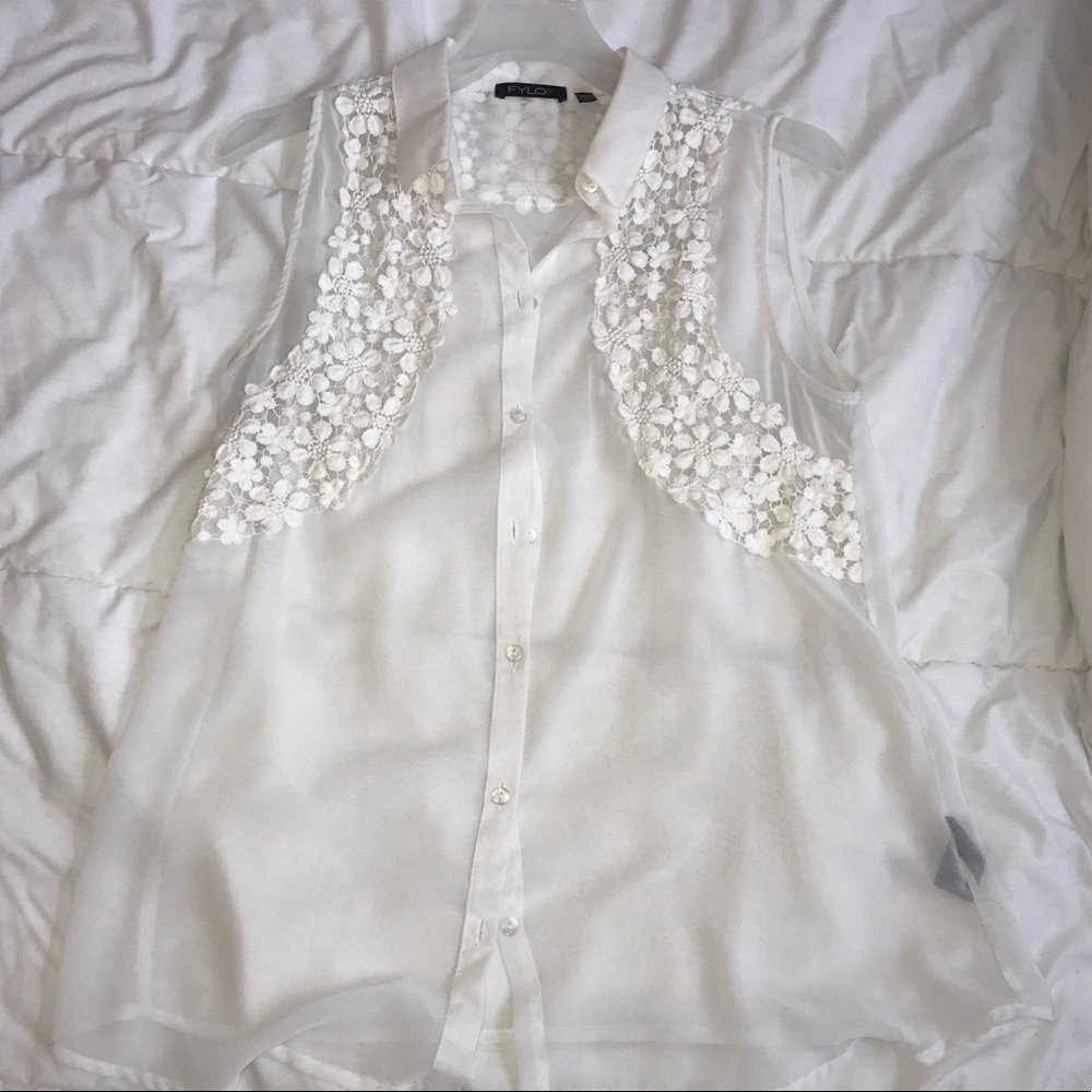 💜Fylo sleeveless sheer floral button down